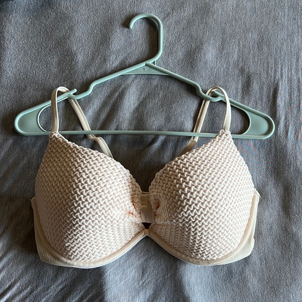 Womens bikini top, Size 36D